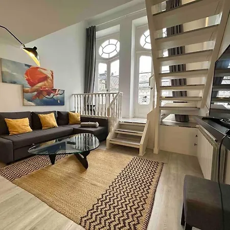En Un Edificio Senorial: Duplex Totalmente Nuevo. Διαμέρισμα Βίγκο