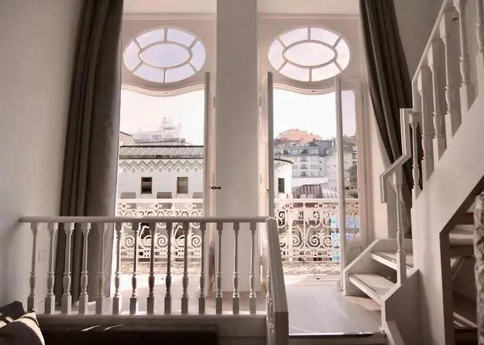 P Sanz 1, 405 By Ybh *